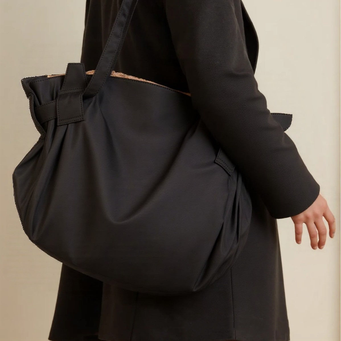 Large Camping Travel Duffel Secondary image
